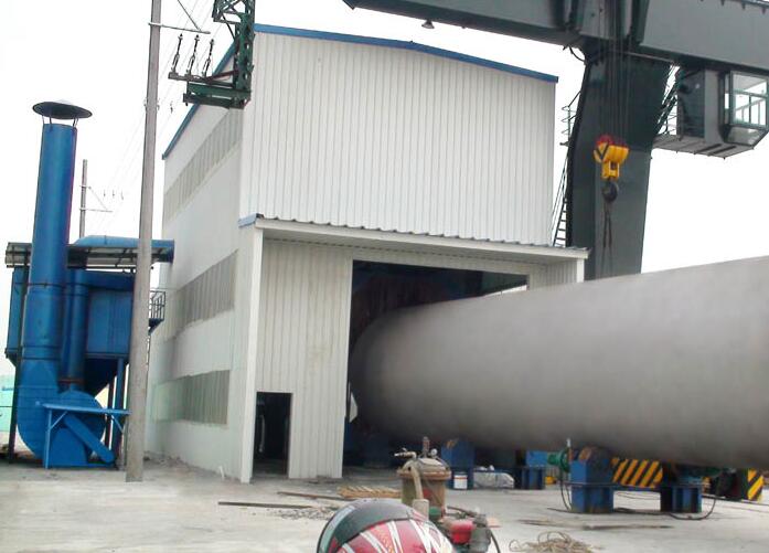 江蘇拋丸機(jī)除銹設(shè)備 2 為上海某上市發(fā)電公司訂做的鋼板預(yù)處理線和噴砂房的落地安裝使用 2